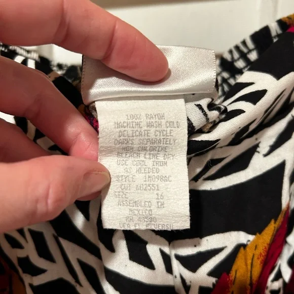 Cute Kathie Lee palazzo shorts, size 16 EUC. - Picture 3 of 8